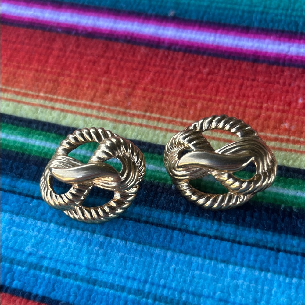 Elegant Gold Knot Earrings Trifari